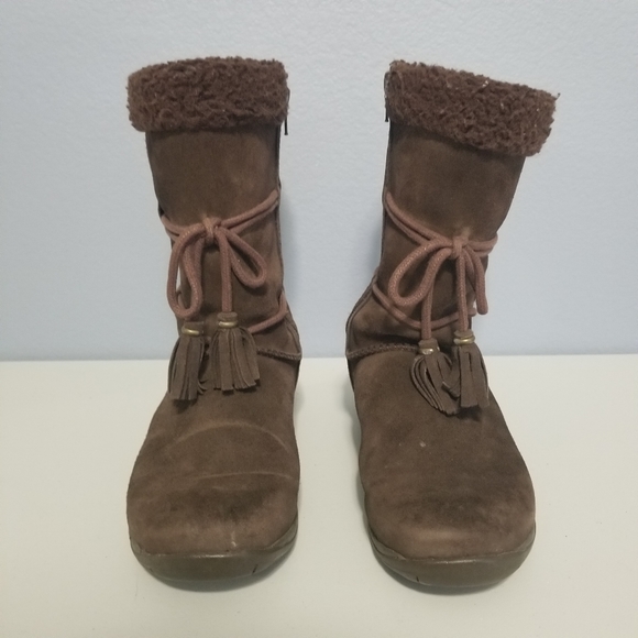 LL Bean Brown Suede Leather Zip Moccasin Winter Fleece Lined Boots Girls Size 3. - Picture 5 of 13